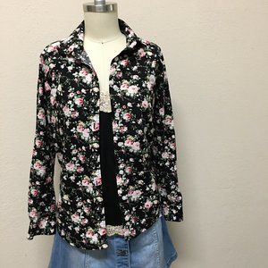 Dioufond Floral Buttoned Top